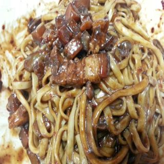 Tallarines con ternera