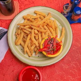 Crispy Chips & Coleslaw Salad