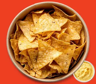 NACHOSY + DIP SEROWY