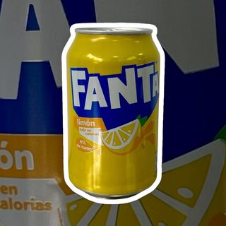 Fanta Limón lata 330ml.