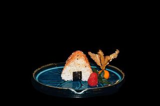 252-Onigiri salmone spicy