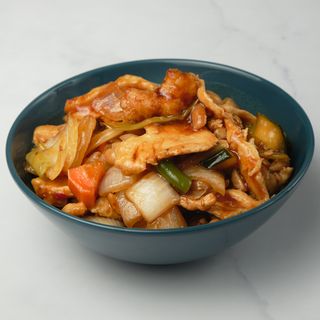 Blago ljuta piletina sa kikirikijem- velika porcija