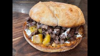 Panino con arrosticini