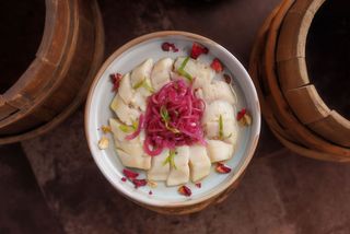 Філе оселедця із червоною маринованою цибулею (150/60)