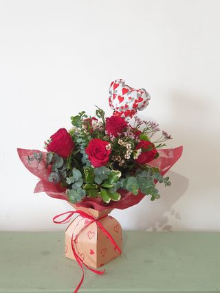 Ramo De 10 Rosas Rojas - Sentimiento