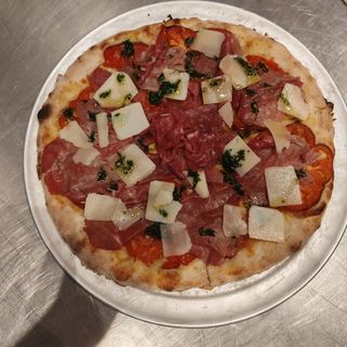Pizza de Carpaccio de Vacuno 