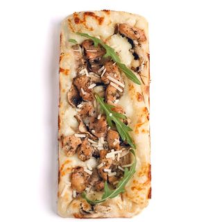 Піца куряча з грибами стріт