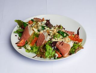 Салат з прошуто (180г)