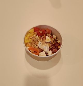 5. Riso Nero salmone, tonno e gamberi