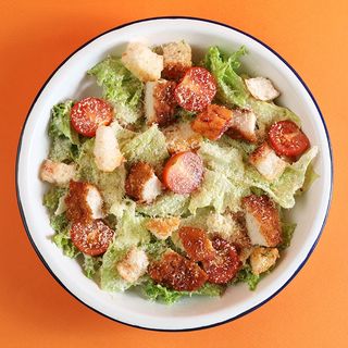 Салат цезарь