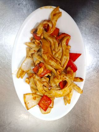 104. Calamari in salsa piccante