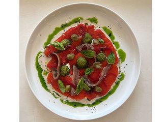 Запеченні перці, соус тонато та анчоуси