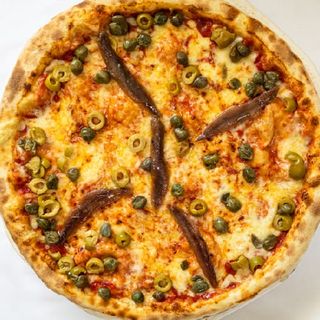 Pizza Napolitana (Mediana)