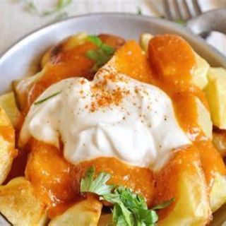 Patatas Bravas + Ali-Oli