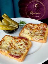 Тост с луканка и кашкавал (250г)