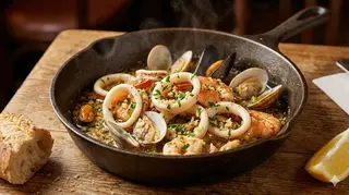 Fruit de mer saute a l'ail
