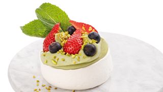 Beza z kremem pistacjowym