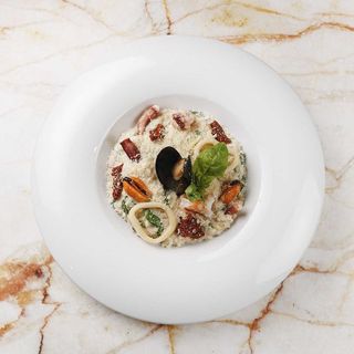 Ризото з морепродуктами та в'яленими томатами (300г)