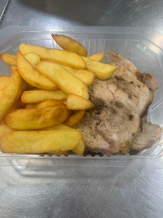 Pata asada con patatas