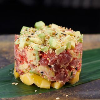 Tuna avocado mango tartar
