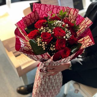 8.Buket 11 crvenih ruza