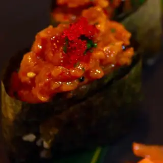 Gunkan Atún Picante (1 ud.)