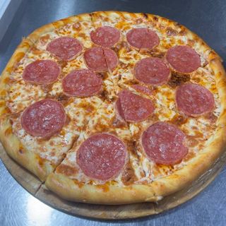 Пицца "Салями"