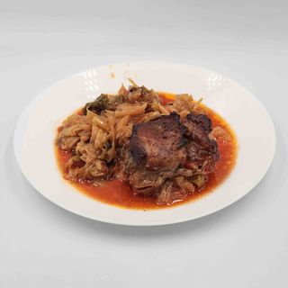 Свински джолан с прясно зеле 