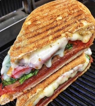 Bocata pollo aliñado arabika