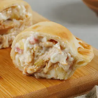 Empanada De Pollo Carbonara
