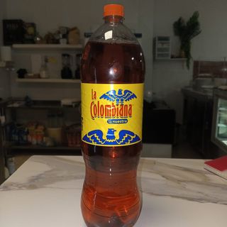 Postobón Manzana (2 Lt.)