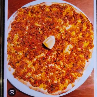 Menú lahmacun con queso 