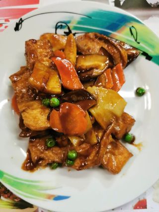 155. ''Tou-fu'' saltato con funghi e bambù