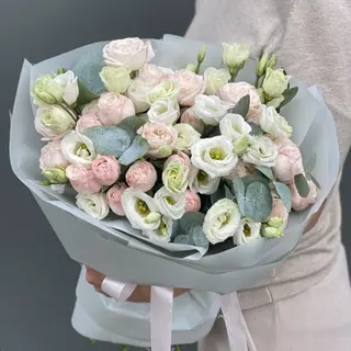 Bukiet n.91  Róża goląskowa i eustoma