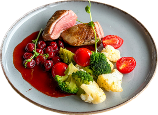 Качина грудка з овочами та Вишневим соусом (320г)