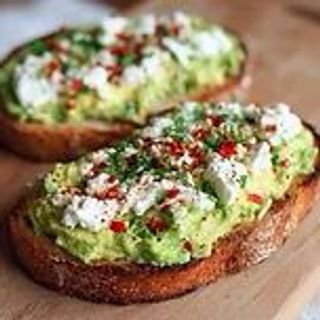 Tostada De Aguacate Cremoso