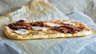 Le Pizze Bresaola Sulla Focaccia (30 Cm.)
