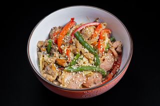 Удон на вершковому соусі