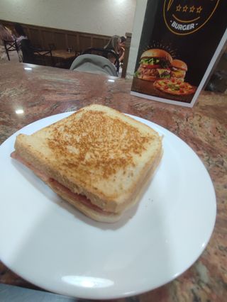 Sándwich York Y Queso