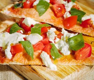 Pizza Capri al spicchio 