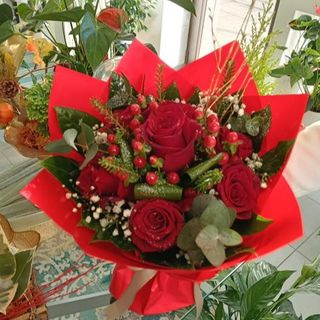 Buquê de 5 rosas vermelhas