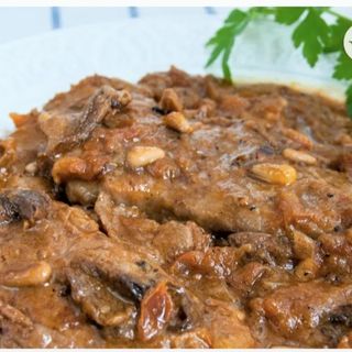 Ternera en salsa bandeja grande 