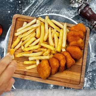 Nuggets (9 buc) 200G