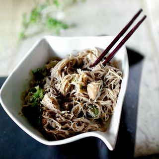 Poulet À La Vermicelle