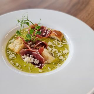 Крем-суп з зеленого горошку