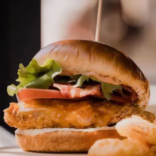 Burger Chicken Y Bacon