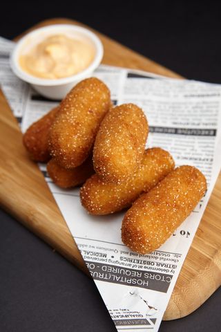 Croquetas caseras pulled beef