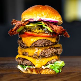 33.Super House Burger (690г)