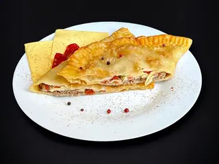 Яловичина, сир, томати (220g)