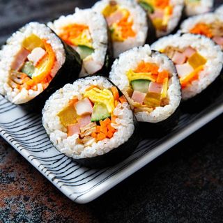 Kimbap: rotolo di riso coreano